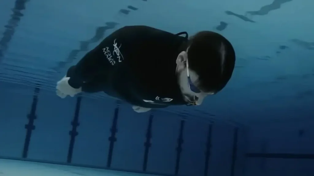 Hombre revela cómo logró resistir 29 minutos sin respirar bajo el agua: batió récord mundial image descarga 7 1