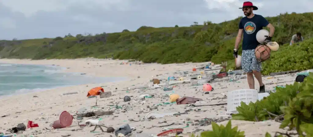 De paraíso protegido a basurero: la isla Patrimonio de la Humanidad que hoy acumula toneladas de plástico image isla henderson 1