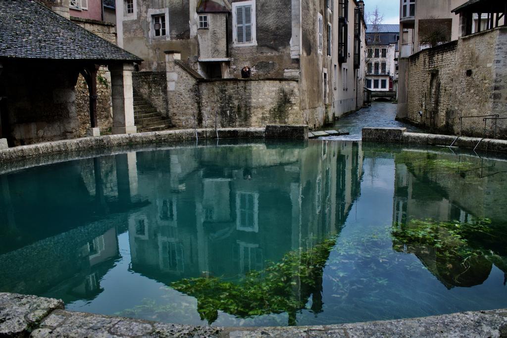 2f49744f-dee8-4f7f-9301-302c3d1ee90a_original-libre-aspect-ratio_default_0