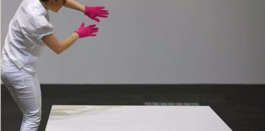 image J707B 4 j 1256x620 1 1