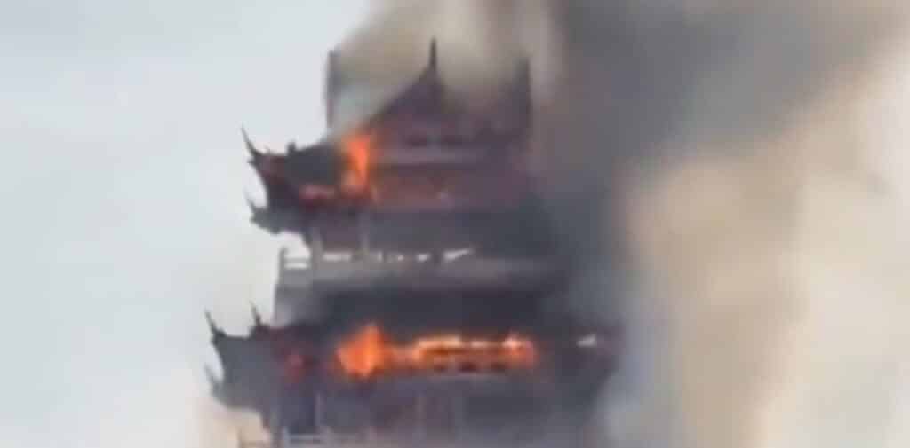 image L bqYTtZs 1256x620 1