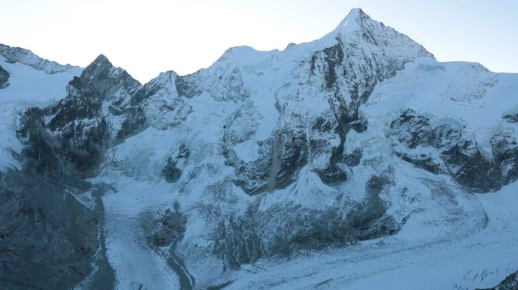 image encontraron los restos de un montanista que habia desaparecido hace 31 anos en un glaciar de suiza foto policia cantonal de la region sur de wallis 7L7YBNSM5NEIHHOGC3I4B7OUT4 1