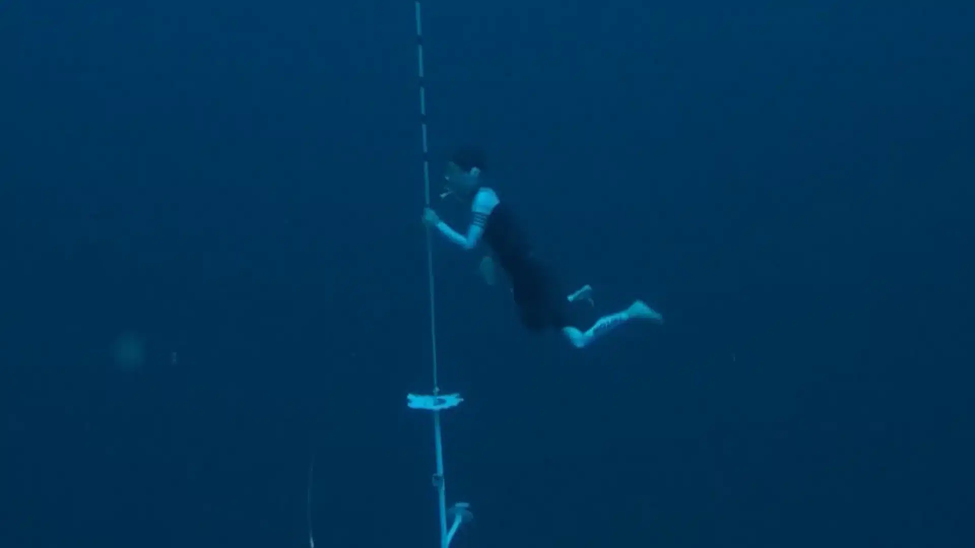 kateryna-sadurska-bate-el-record-de-inmersion-sin-aletas-16-9-aspect-ratio-default-0_da39