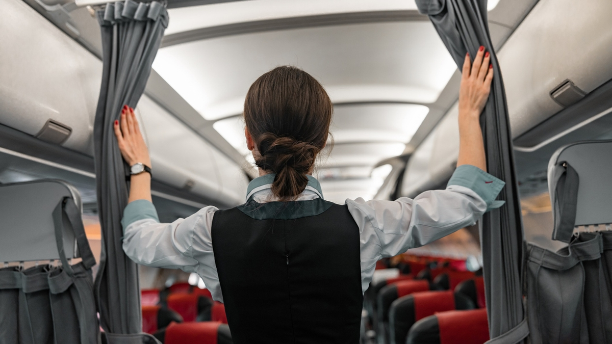 Azafata-revela-por-que-no-deberias-pedir-cambiar-de-asiento-intriper.png
