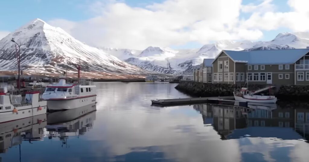 Islandia vuelve a ser el país más seguro del mundo y lidera el Índice de Paz Global 2025 image EVIUQDHQP5DR3I7ZGX3S4T2Y2Q