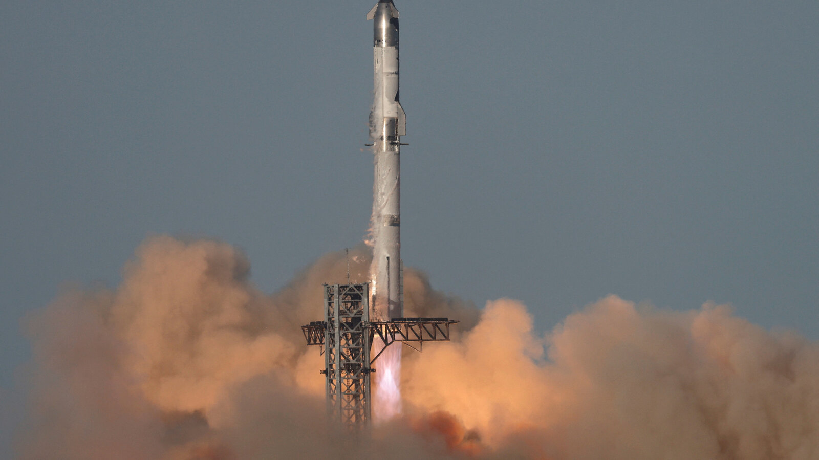 06starship-launch-01-mcjv-videoSixteenByNineJumbo1600