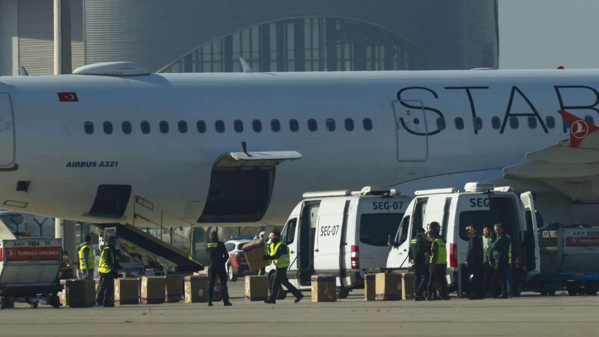 6968e8e50672b7-83851941