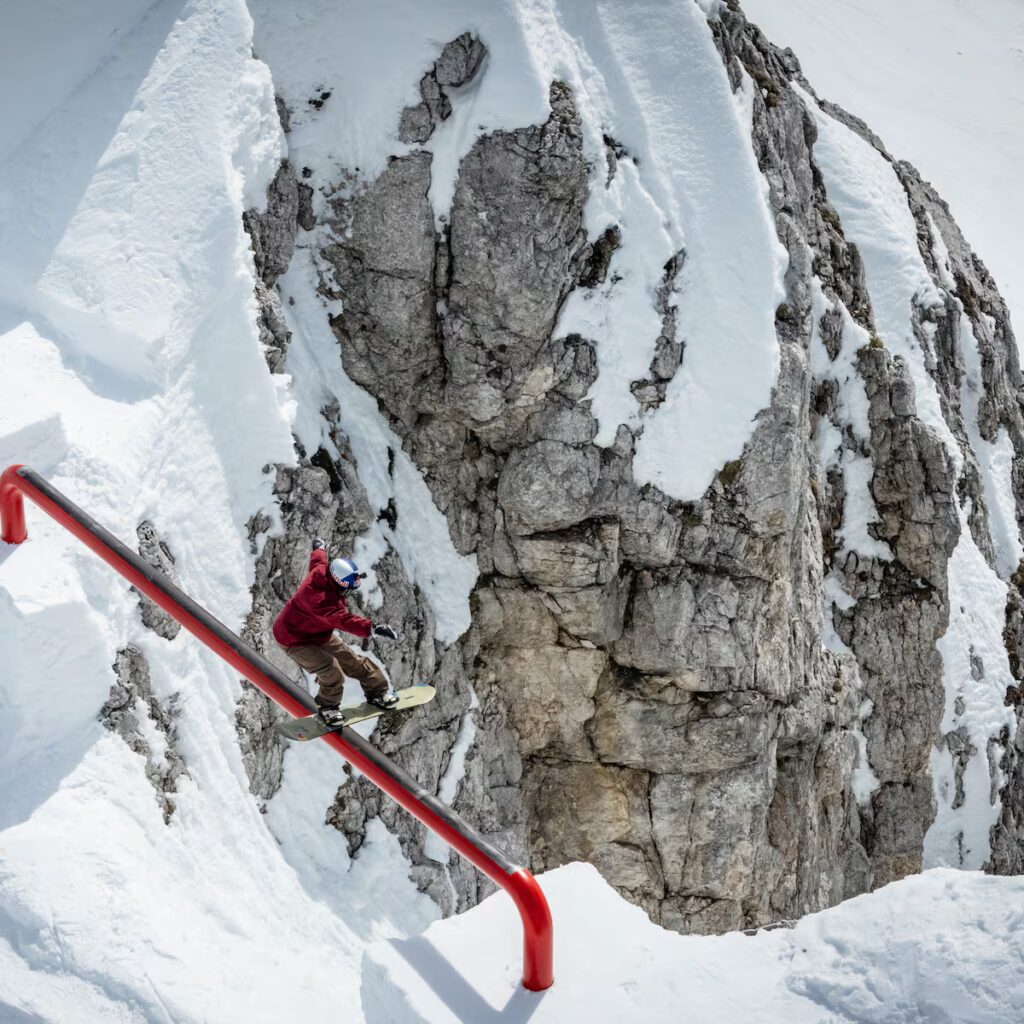 Prohibido mirar abajo: diseñan un circuito de obstáculos sobre la cresta de una montaña image IDDXK3KHEJBOFCBYBVSWX7W3UA