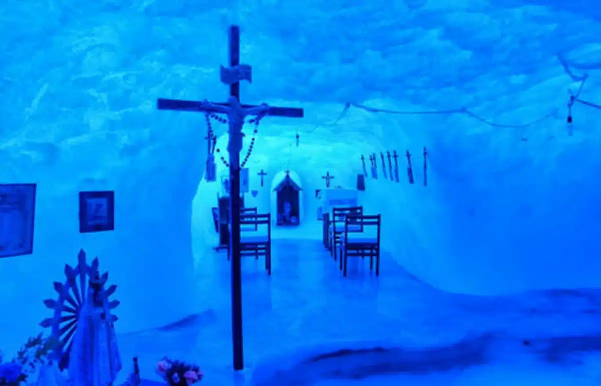 capilla-antartida.jpg capilla-antartida.jpg