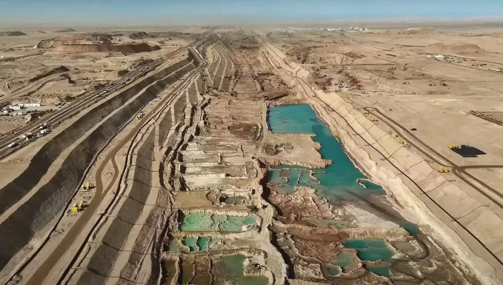 Mueven toneladas de tierra en pleno desierto y levantan la ciudad más futurista del mundo image ciudad 2 1