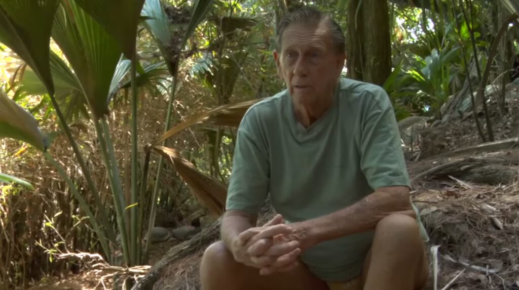 Compró una isla desierta por unos miles de dólares, plantó 16.000 árboles y la convirtió en un santuario image compro una isla desierta por 10 mil dolares planto mas de 16 mil arboles y rechazo ofertas millonarias foto youtube wanderingeyefilms EAH3LSYG6RFNRH2IBVHBJ7HLHU