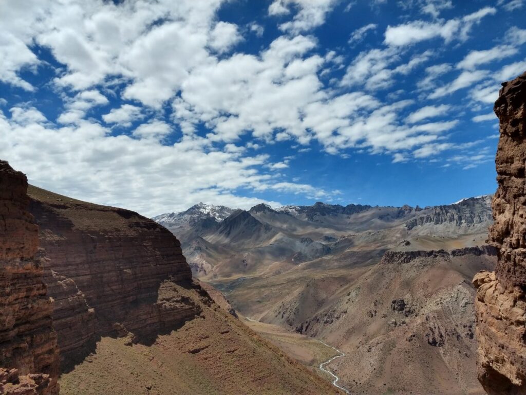 Mendoza impulsa el primer gran sendero de Alta Montaña de Argentina: así será el “Sendero de Gran Recorrido de los Andes” image 1000832188 1200x900 1