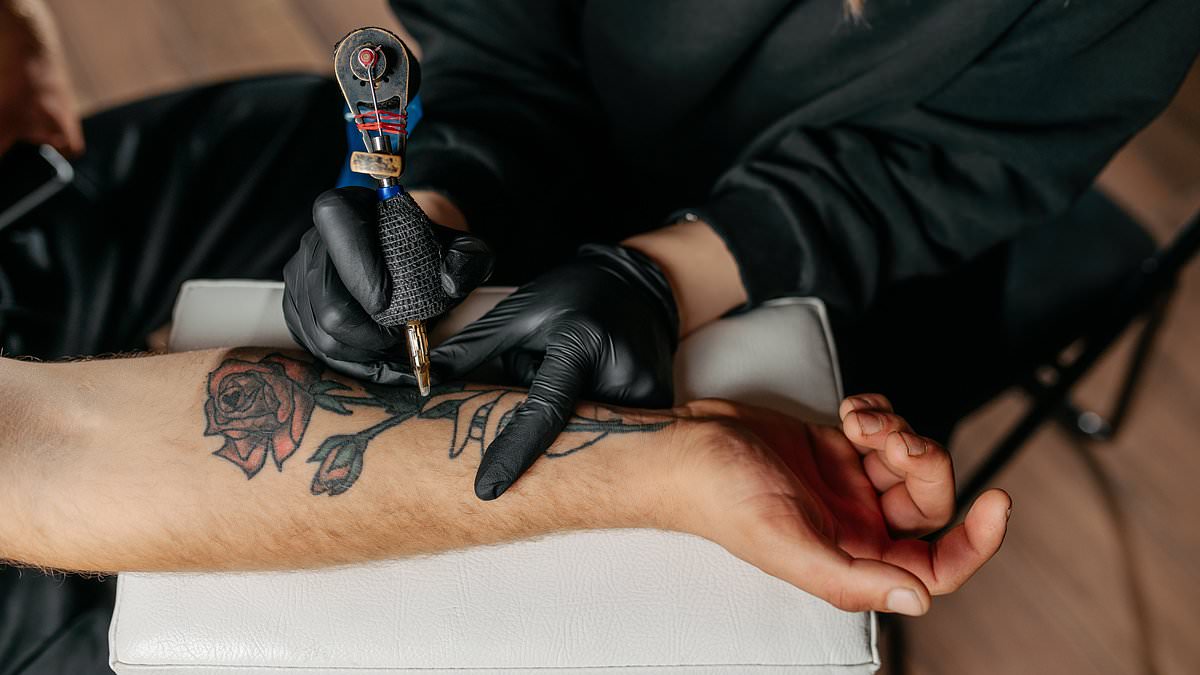 El-auge-del-tattourismo-souvenirs-unicos-que-los-viajeros-eligen-hoy-intriper.jpg El-auge-del-tattourismo-souvenirs-unicos-que-los-viajeros-eligen-hoy-intriper.jpg