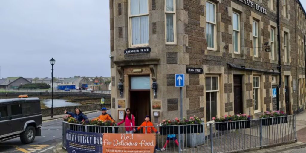 image O6U7J3EG4VAOFMOZSYNHLJEERM