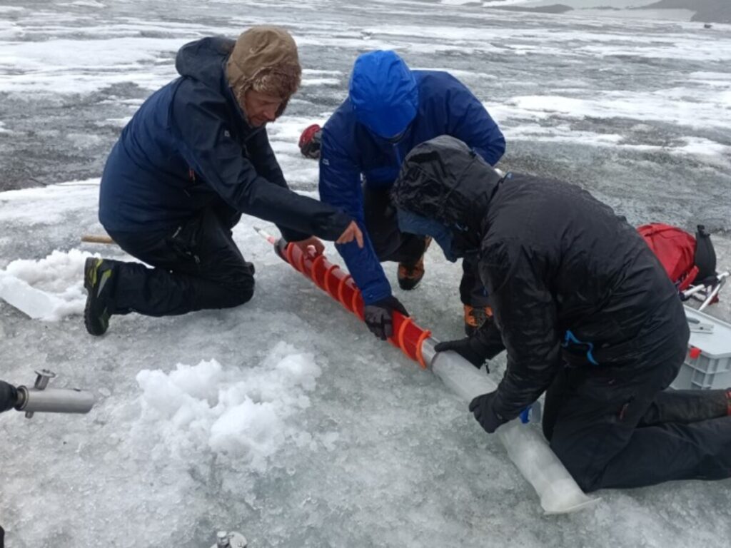 Hallazgo en la Antártida: descubren que lagos de agua dulce están conectados con el océano bajo tierra image 3KWMEWYZUZGG5PE2CAKAV4VN3E
