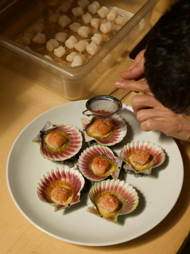 Buenos Aires 2026: entre galpones con fuego y la alta cocina coreana, una nueva escena gastronómica se escribe barrio por barrio image SaveClip.App 608175491 18027495131782394 7486600813494888063 n