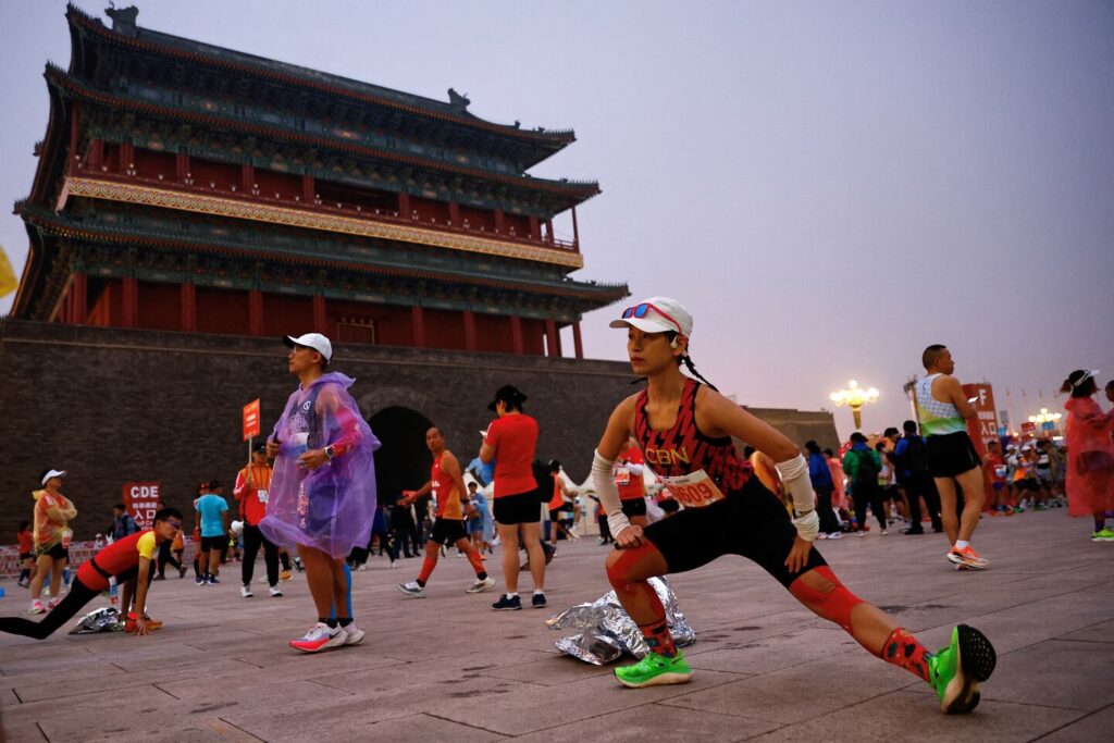 image una empresa china ofrece incentivos economicos a sus empleados a cambio de salir a correr foto reuterstingshu wang VESQORA3RXZKUNZY3H6XT4FDGA