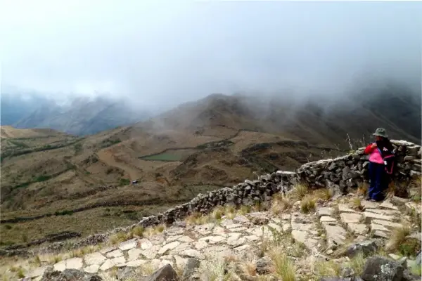 image 600x400 escalera nubes permite asomarse inmensidad quebrada 1133146 133558