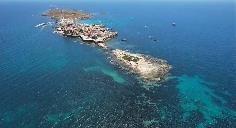 770x_isla-larga-tabarca-istock