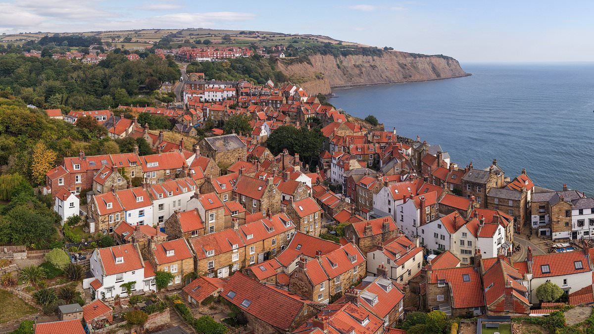 Descubre-el-encantador-pueblo-costero-sin-multitudes-en-el-Reino-Unido-intriper.jpg