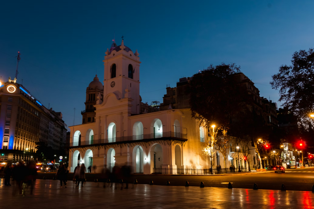 Guía Práctica para Recorrer Buenos Aires Libre de Maletas Pesadas image image 1