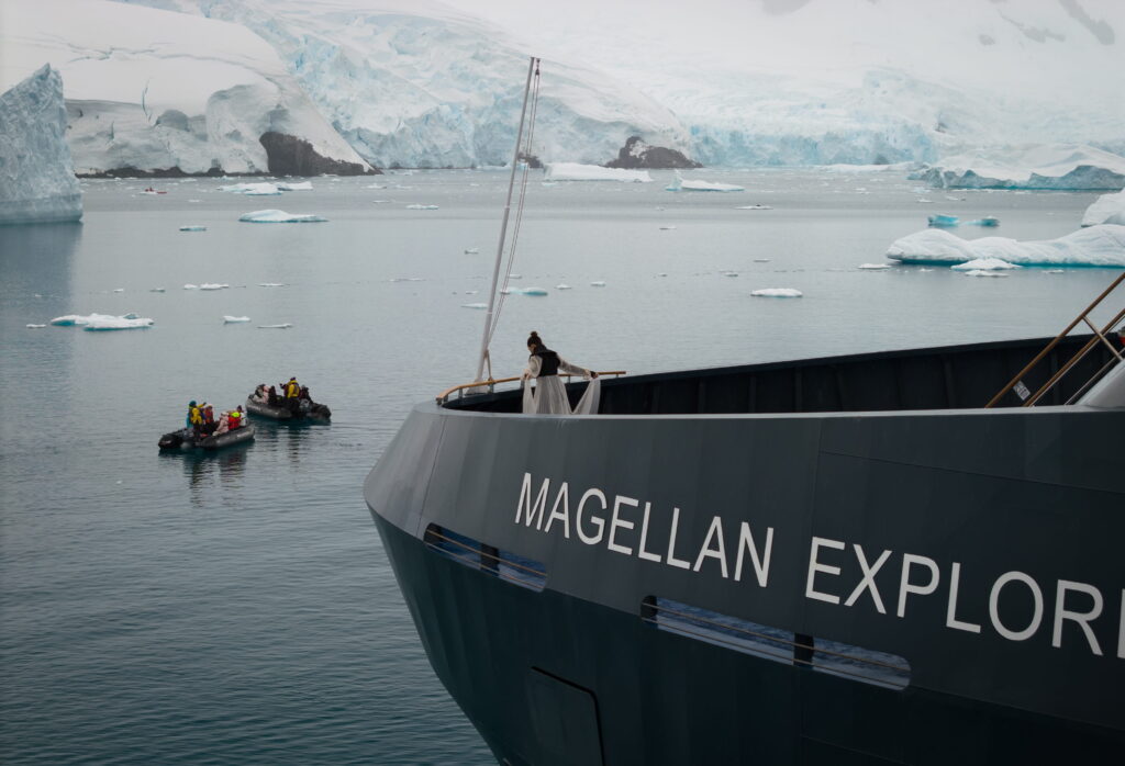 image opera en la antartida intriper travel media