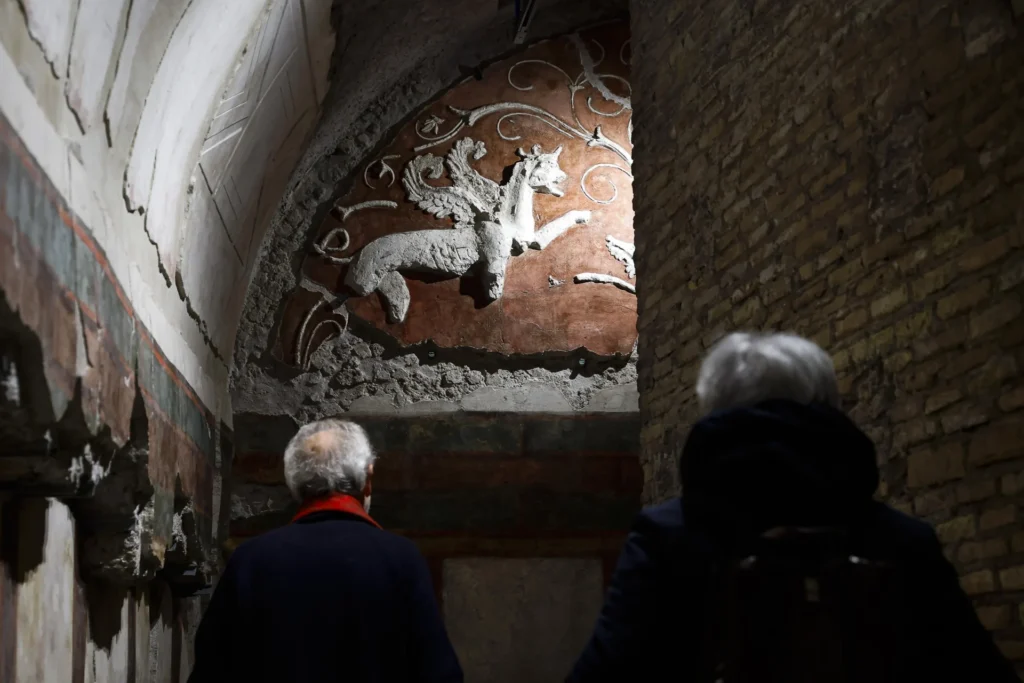 Reabrió en Roma la Casa de los Grifos, una joya oculta de más de 2.000 años image 7a236cbda10399a6b84f4014a8a6130a