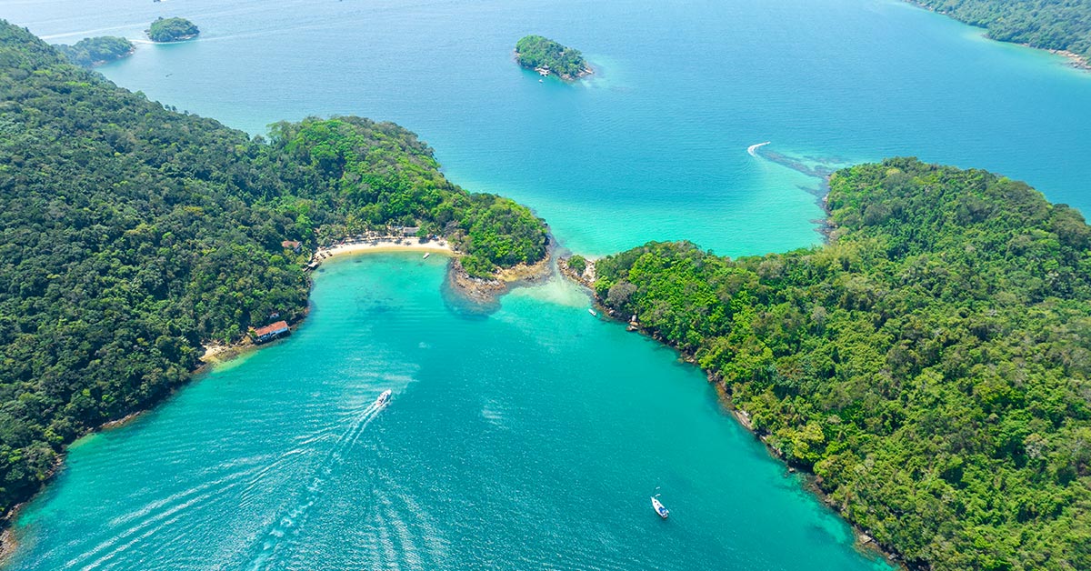 Dive-completely-into-Ilha-Grande