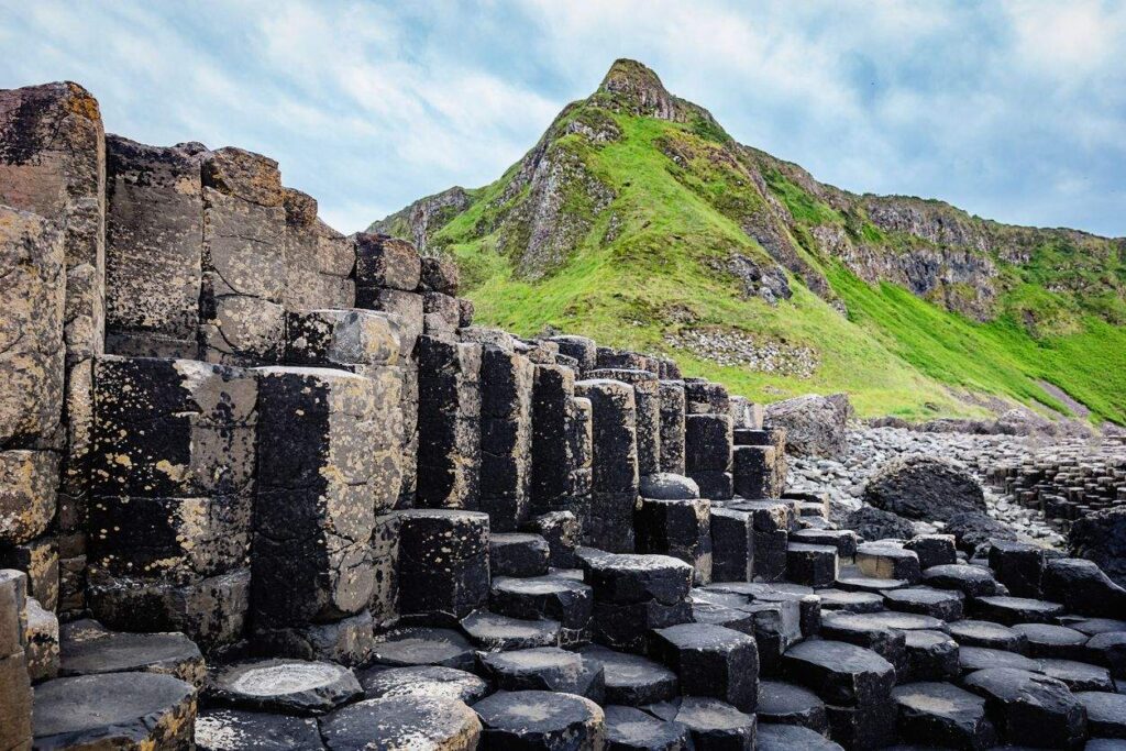 image la calzada de los gigantes en irlanda del norte es una impresionante formacion de columnas