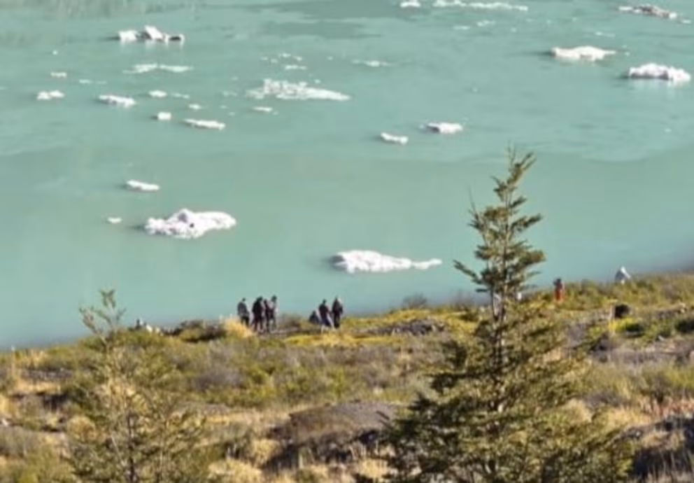 Multaron a turistas de Brasil por ingresar a un sector protegido del Parque Nahuel Huapi image GCGQRCBJFVBBNEWSN4CI7HVANI