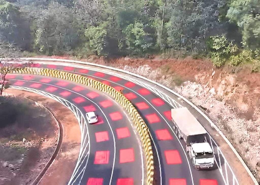 India pinta de rojo carreteras en reservas naturales para proteger a la fauna y reducir atropellos image India pinta de rojo carreteras en reservas naturales