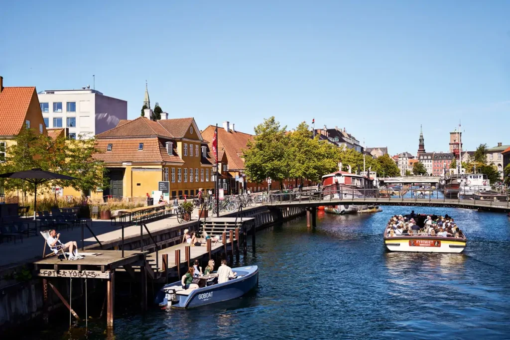 Por qué Copenhague es considerada una de las ciudades más felices del mundo image copenhague 29c1fdc0 260730115536 1200x800