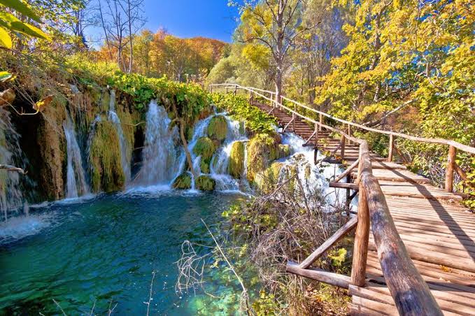 El destino de Europa con cascadas, lagos y bosques que es ideal para escapar del calor image images 78