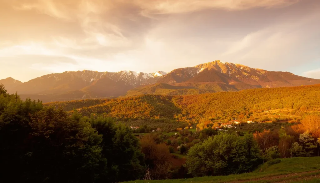La UNESCO incorporó 25 nuevos Patrimonios de la Humanidad en 2026 image monte olimpo grecia 459aea41 260729135819 2000x1143