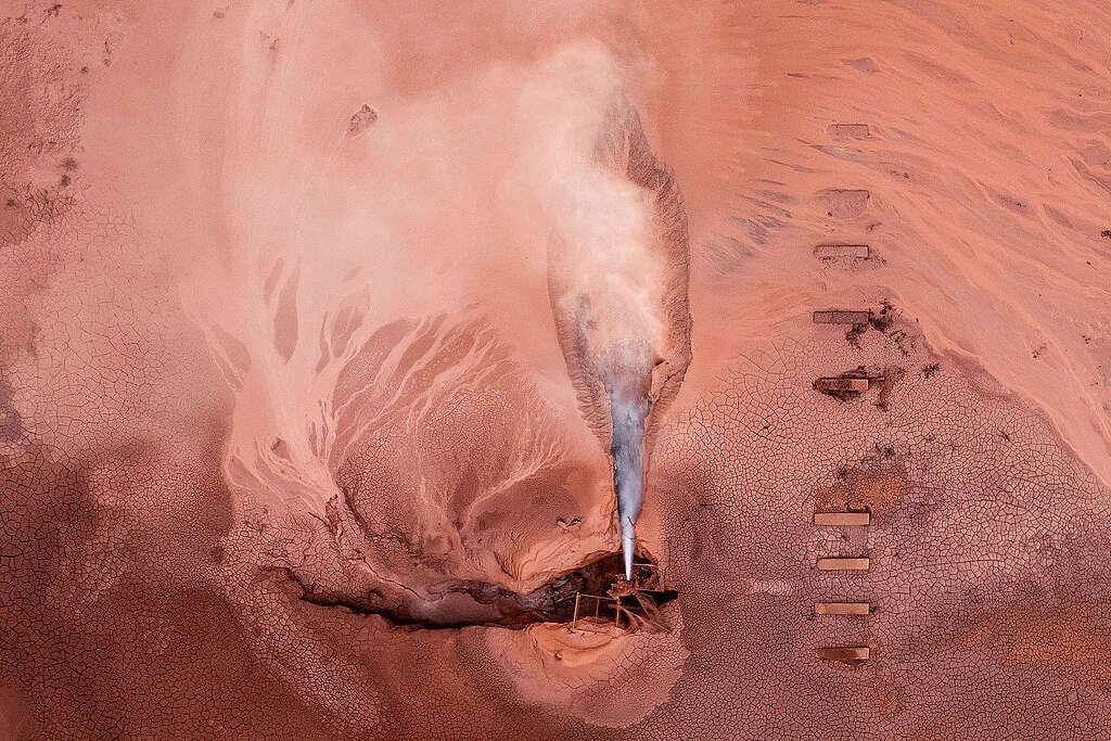 El “Chernóbil argentino”: un pozo petrolero abandonado contamina el bosque salteño image x f7e7e pozo petrolero l.o. x 10 en salta 03 © martin katz greenpeace 1024x683 1