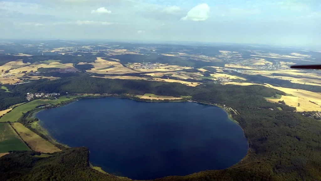 El volcán que devastó Europa hace 13.000 años sigue activo image 1366x768 cmsv2 1720090d 7c7b 5dc3 b558 a1d826e56b25 9886815