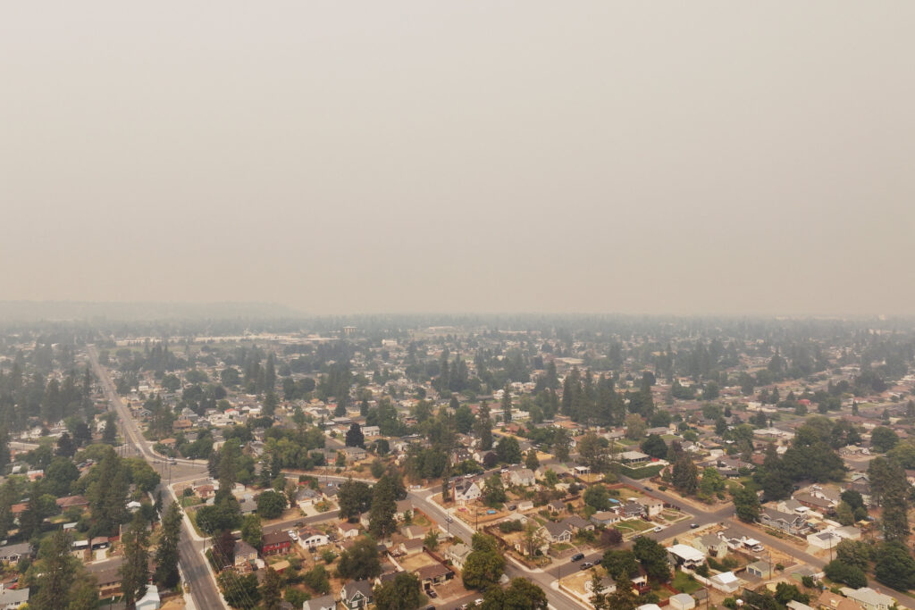 Los incendios en Washington ya destruyeron más de 600 edificios y obligaron a evacuar a 60.000 personas image 6H34HL6IWBGEZCHBQHXCPZMVWQ