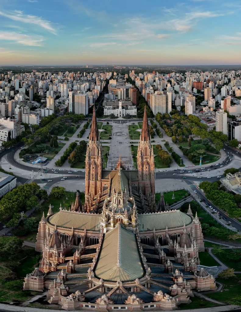 La Plata ganó su propio Mundial: cómo una catedral argentina dejó atrás a los gigantes de Europa image catedral 19
