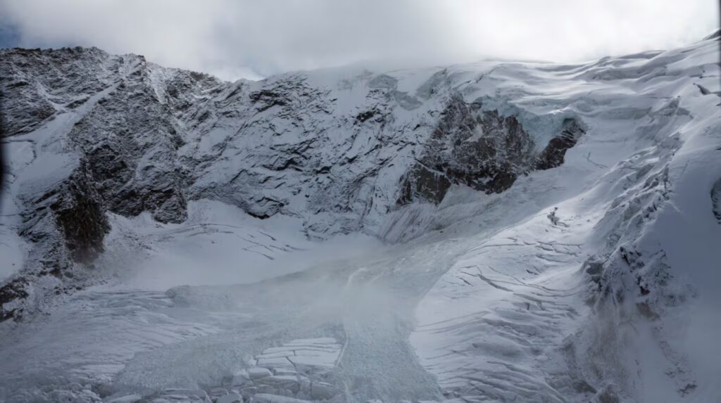 image los cuerpos aparecieron por le deshielo del galciar trift foto apdominic steinmann ERWDWF3KPFCURA6L5CY7T4DLII