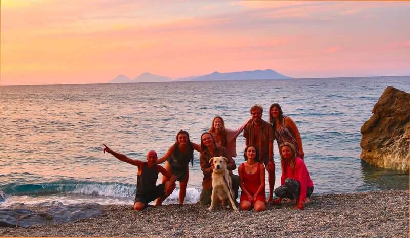 Buscan voluntarios para vivir como Robinson Crusoe y construir una casa en un árbol en Sicilia image 212941761749 174077265001364