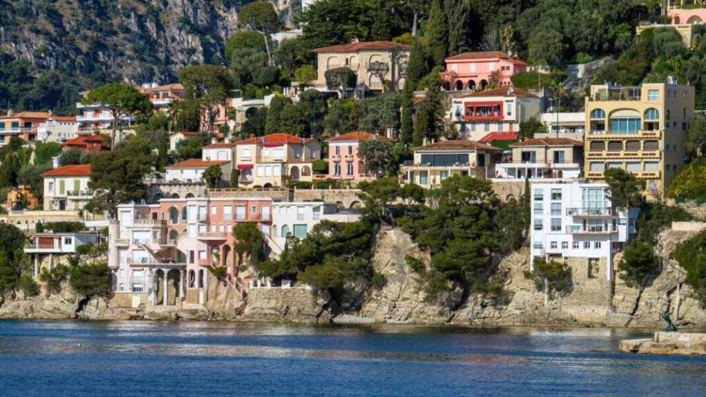 Buscan-personas-para-cuidar-casas-en-Monaco-mientras-sus-duenos-estan-de-viaje-1068×601-1-1024×576 Buscan-personas-para-cuidar-casas-en-Monaco-mientras-sus-duenos-estan-de-viaje-1068x601-1-1024x576