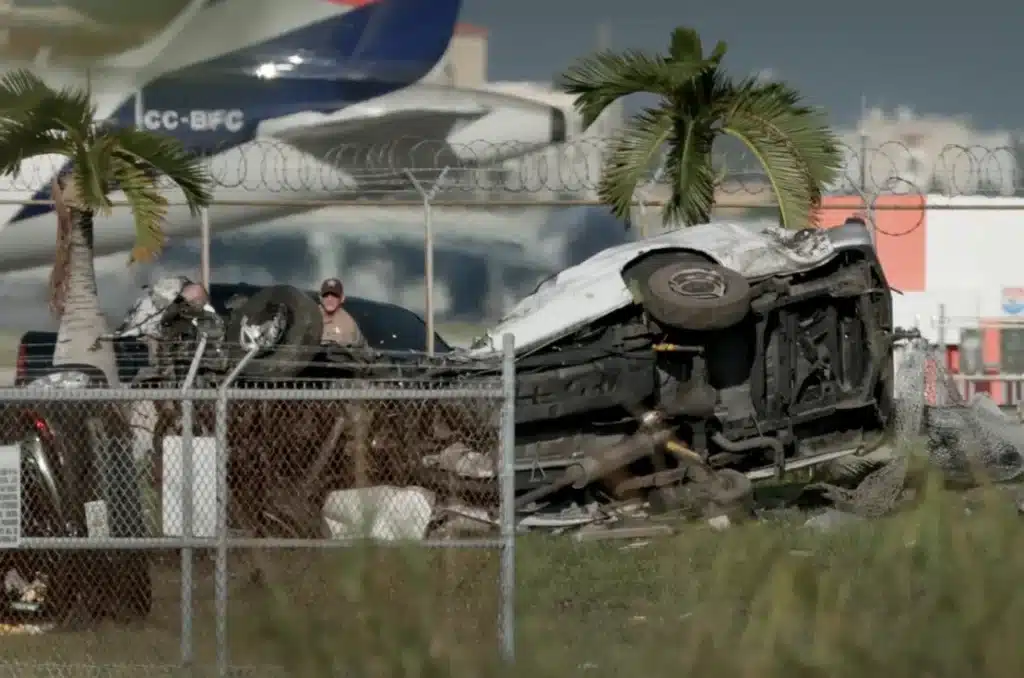 image automovil choque avion amazon miami