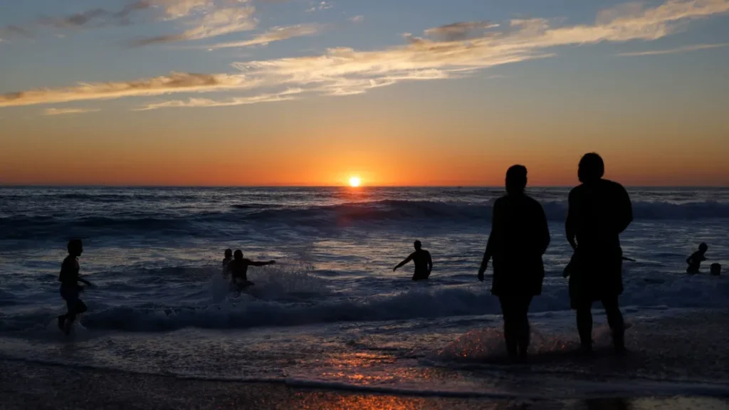 El Niño elevará hasta 30 centímetros el nivel del mar en California y agravará el riesgo de inundaciones image california el nino