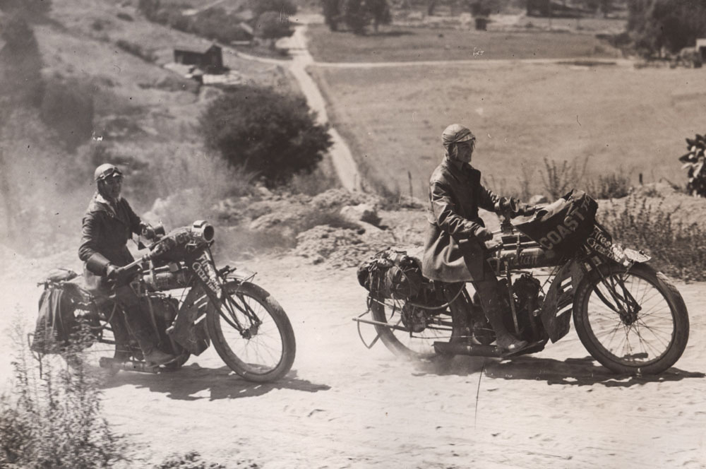 Theresa Wallach y Florence Blenkiron: las mujeres que cruzaron el Sahara en moto en 1934 image hermanas van buren