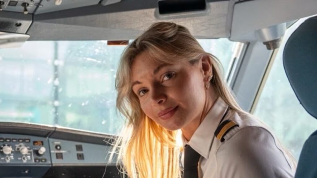 image savina paul pilota de avion desde los 22 anos podes volar al mismo destino miles de veces pero una ruta nunca sera igual foto instagram savinapaul B4LV52UEYJF6RAAK4BYWHEO2AQ