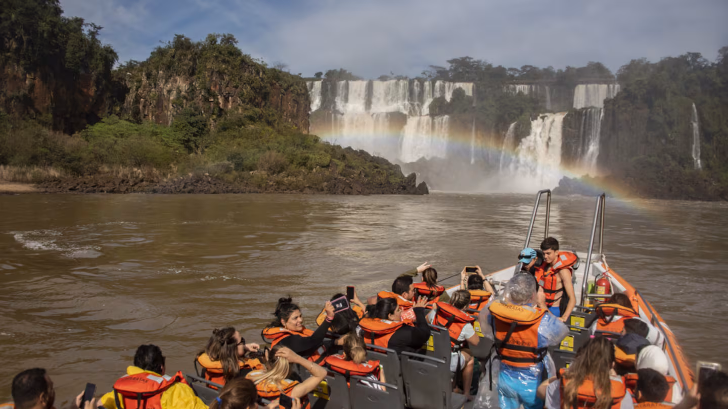 se-buscan-voluntarios-para-vivir-gratis-cerca-de-las-cataratas-de-iguazu-a-cambio-de-colaborar-en-un-hostel-de-4-a-5-horas-por-dia-foto-argentinagobar-NDTZE5Y3GBAGJPI6UK3KUWIWR4