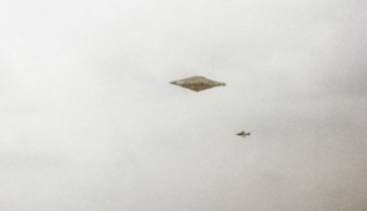 La foto de un supuesto OVNI que Reino Unido mantuvo oculta durante más de 30 años image