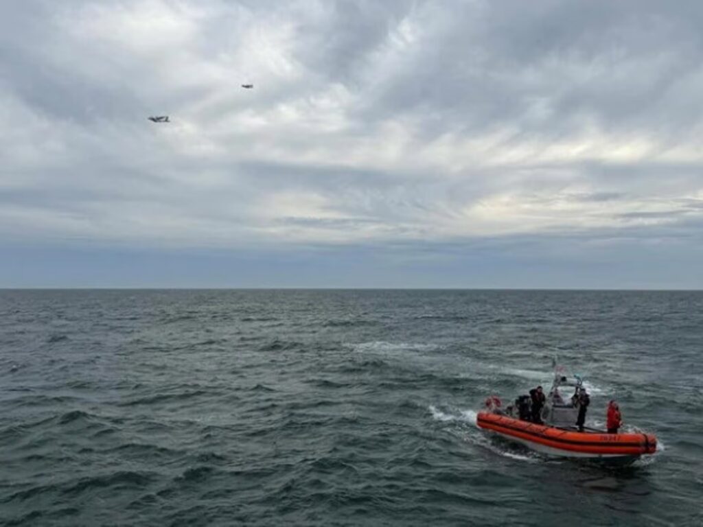 Hallaron restos del avión desaparecido frente a Nantucket y buscan a sus seis ocupantes image 6OCQB5ZEOFHRLALAA5XAX3DNEM