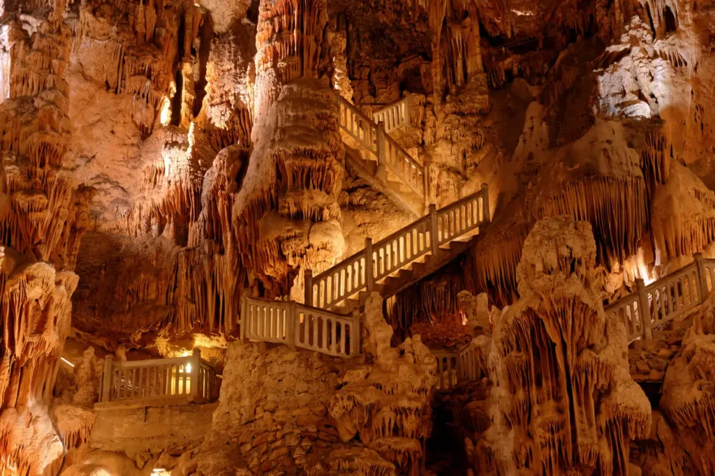 image gruta de demoiselles e0e9b8eb 478571259 260825113053 1280x852