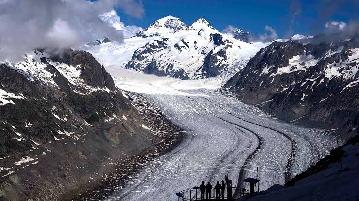 Los glaciares de Suiza pierden una cantidad de hielo que alarma a los científicos image images 2026 10 04T113344.488